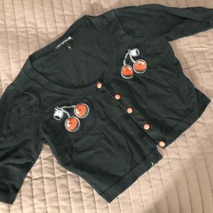 Black cherry print cropped cardigan, s, Sourpuss
